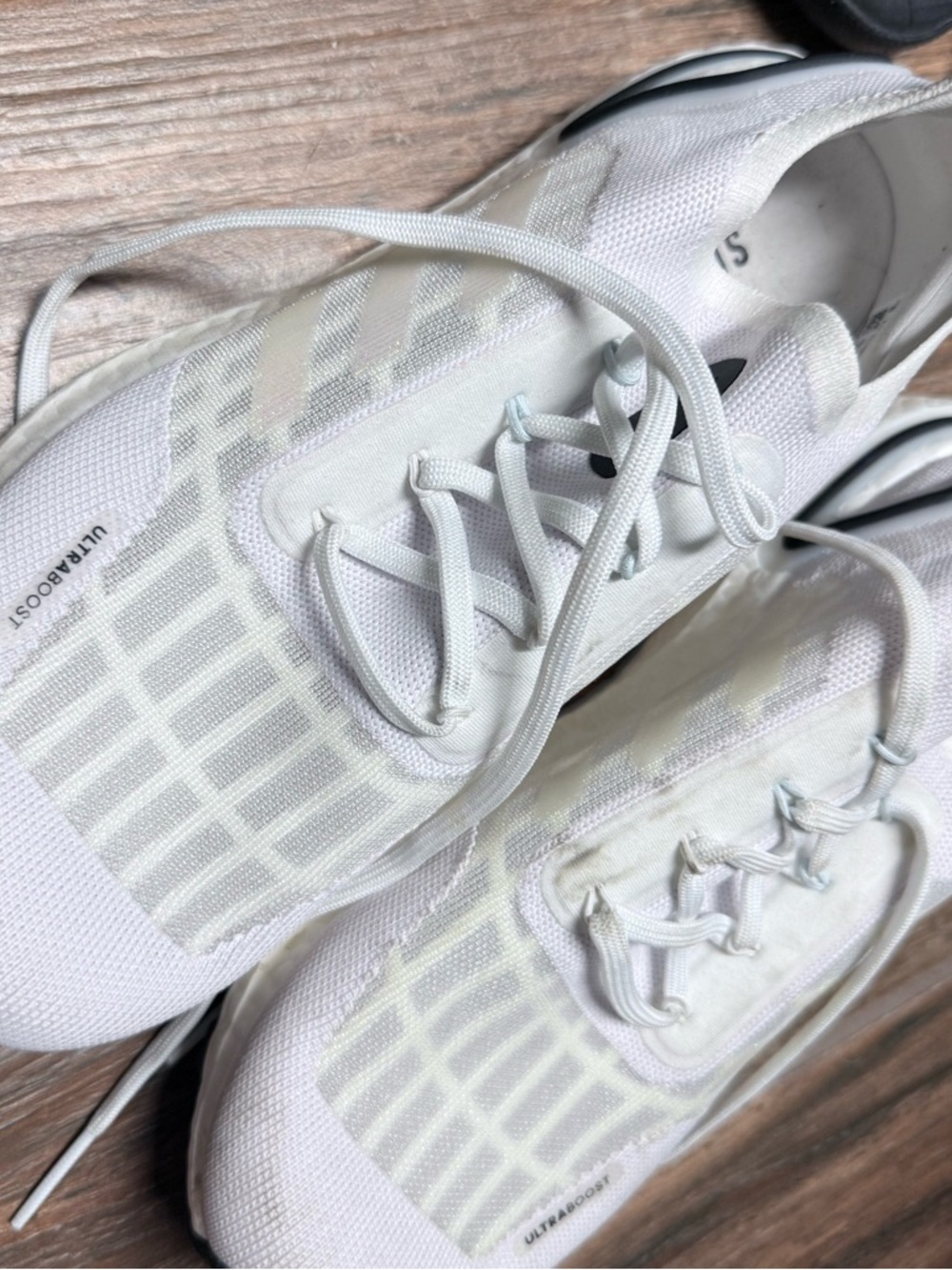 Adidas Ultraboost Summer.RDY Sneakers – White – Men’s Size 8 / Women’s 9